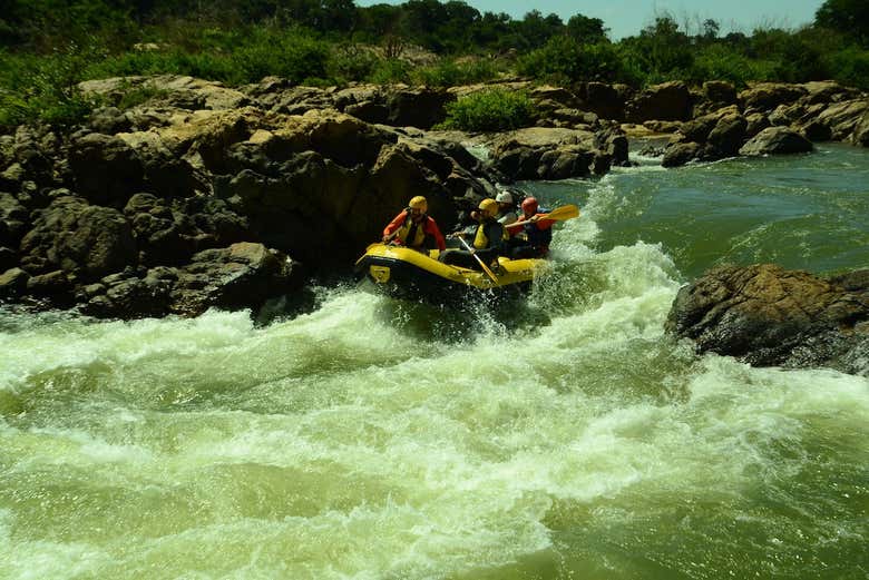 Enfrentando as correntezas do rio Paranã