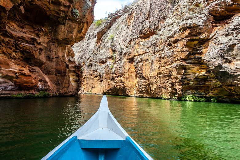 Cruising through the Xingó Canyon