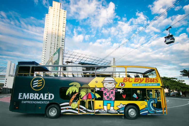 Ônibus panorâmico de Balneário Camboriú