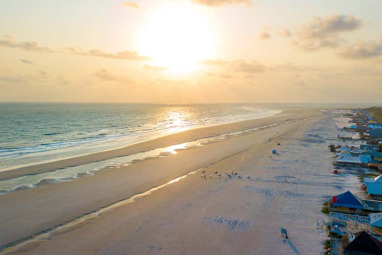 La playa al atardecer