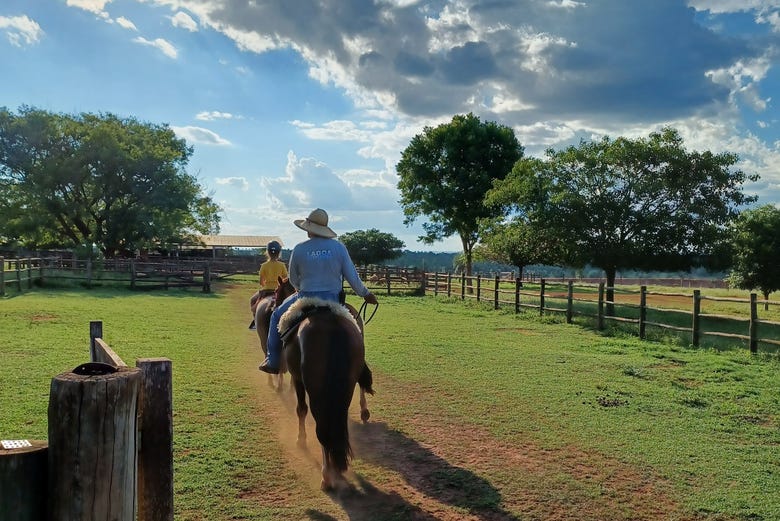 Recanto do Peão (Cavalgada) – Bonito Brasil Turismo