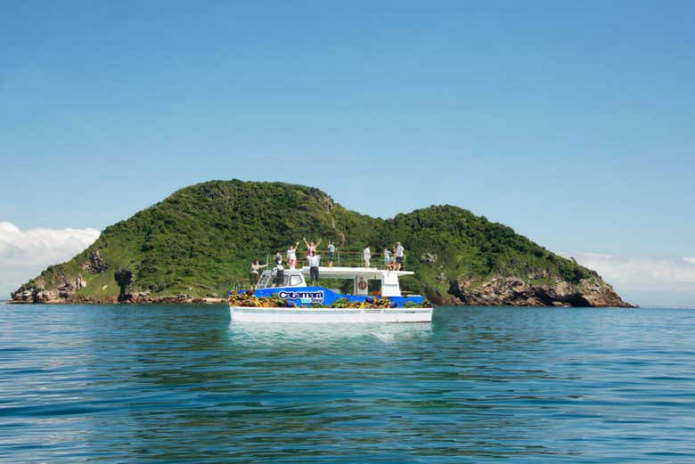 Enjoy a relaxing boat ride in Buzios