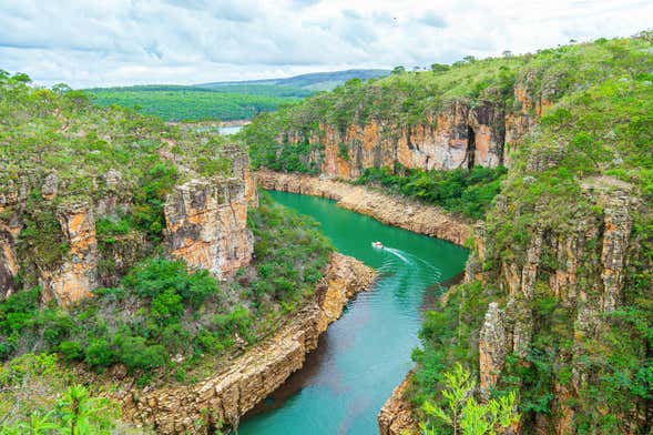 Passeio de barco pelo Parque Mirante dos Canyons