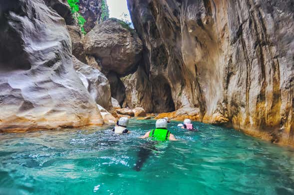 Tubing + Trilha aquática na Chapada dos Veadeiros com piquenique