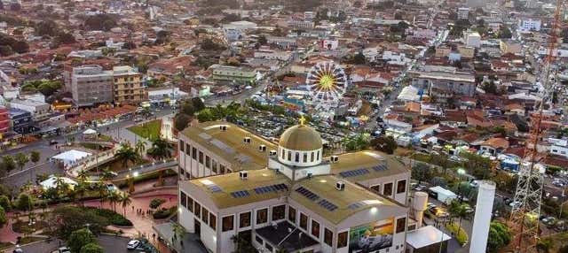 Excurs O Aos Santu Rios Do Divino Pai Eterno Em Trindade Goi Nia