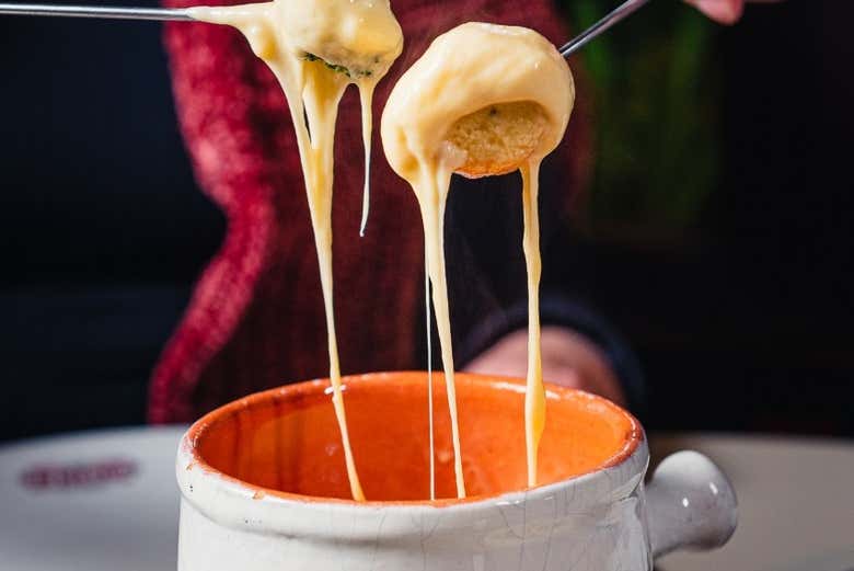 A sequência de fondue é uma experiência deliciosa