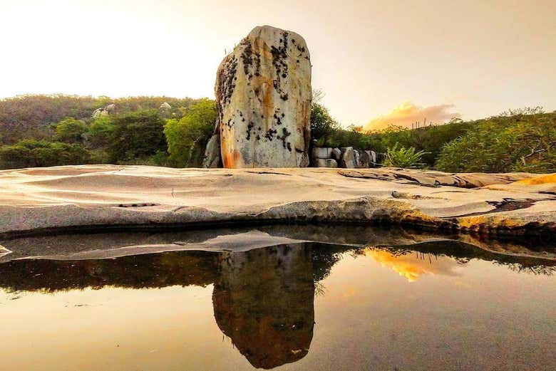 Admire the imposing Pedra do Altar