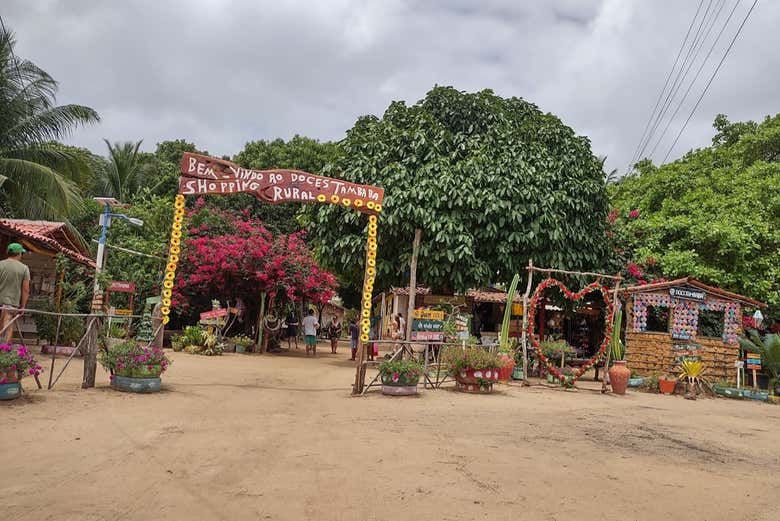 Shopping rural da Praia de Tambada