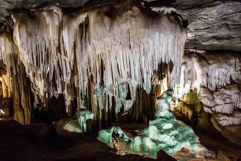 Tour the Maquiné Cave