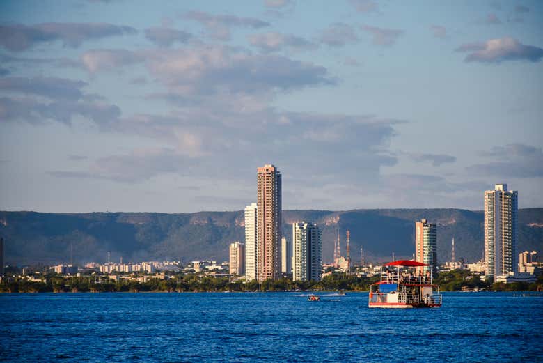 Panorámica de Palmas vista desde el lago