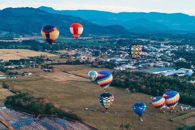 Volando in mongolfiera su Santa Catarina