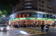 Ingresso do Roxy Dinner Show com jantar
