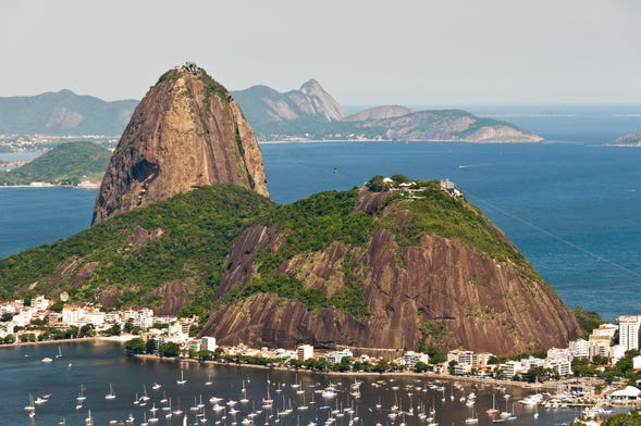 Rio de Janeiro's Sugarloaf Mountain travel guide