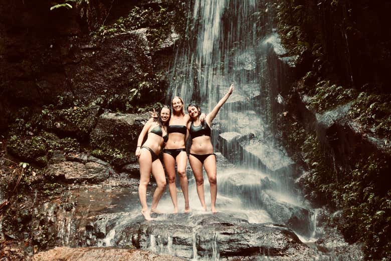 Foto na cachoeira das Almas