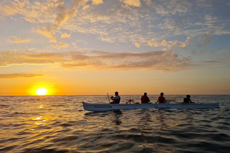 Sunrise canoeing in the waters of Rio de Janeiro