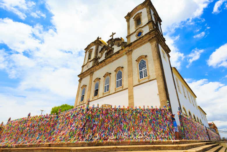 Église de Notre Seigneur de Bonfim, avec ses rubans colorés