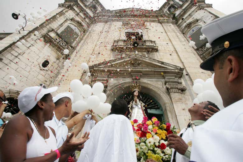 Igreja de Nossa Senhora da Conceição da Praia em celebração