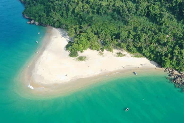 Vista aerea del nord di Ubatuba