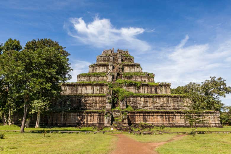 Pirámide escalonada de Prasat Prang, en Koh Ker