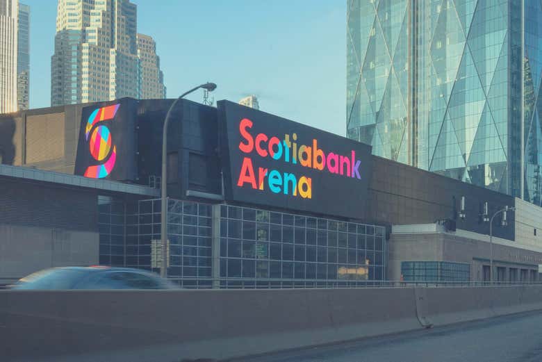 Enjoy ammenities and concessions at Scotiabank Arena