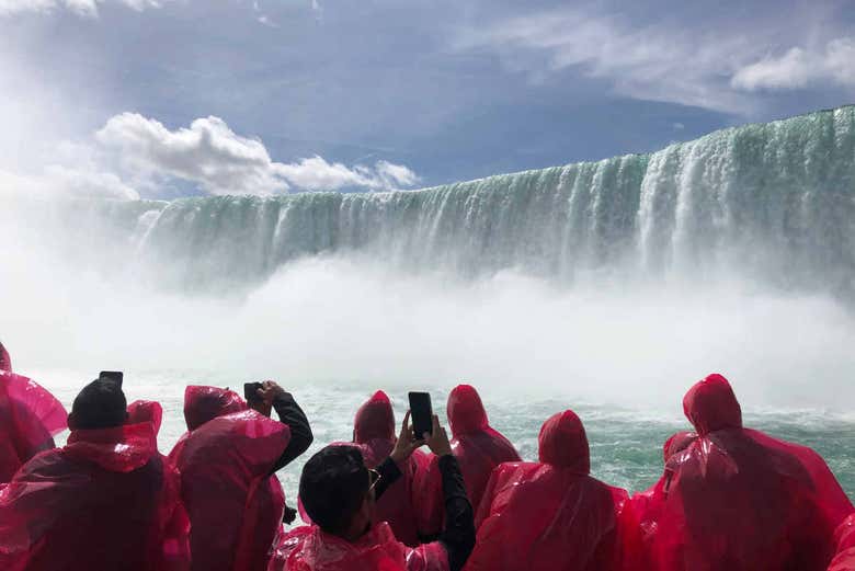 Niagara Falls Day Trip from Toronto - Book Online at Civitatis.com