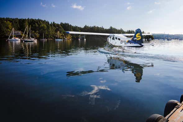 Seaplane Trip to the Gulf Islands + Kayaking