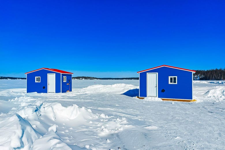 Great Slave Lake Ice Fishing Trip from Yellowknife 