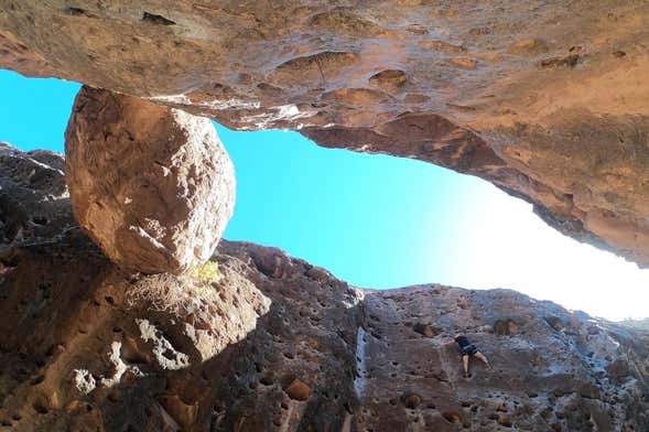 Rock Climbing in Los Loros Gorge