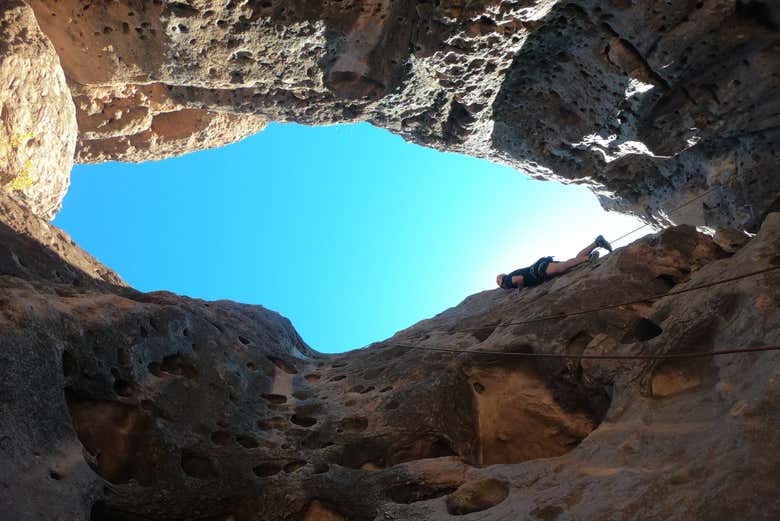 Climb in a spectacular Chilean gorge