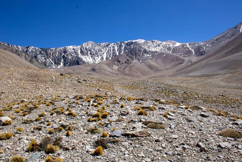 Montanhas altoandinas chilenas da Quebrada Amarilla