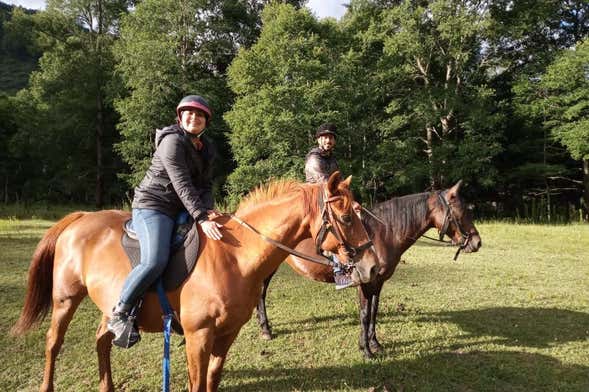 Paseo a caballo por las orillas del río Liucura