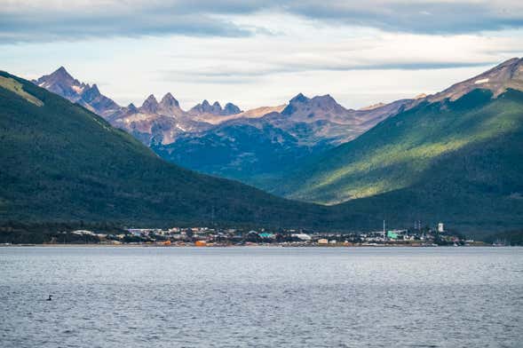 Visite de Puerto Williams et de la cascade Los Bronces