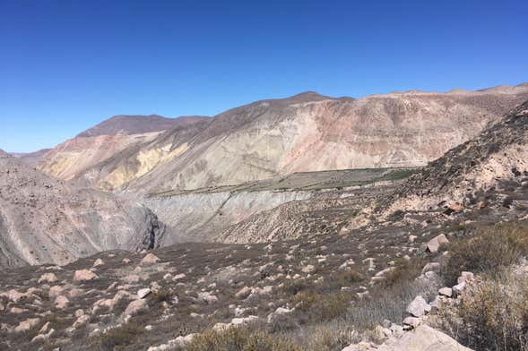 Willacaurane & Petacane Apacheta Hike