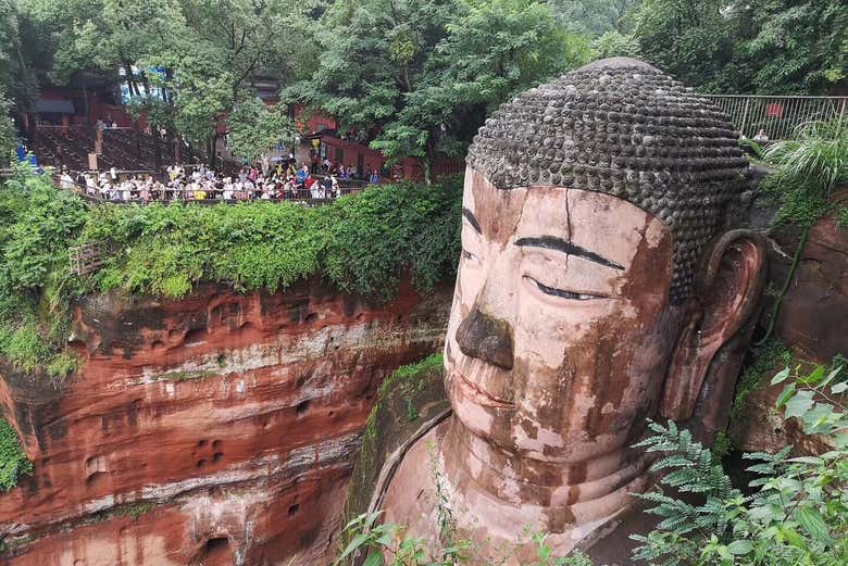 Tourists taking photos of the Giant Buddha