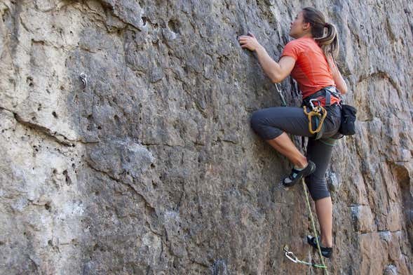 Escalada, rapel e tirolesa em La Calera