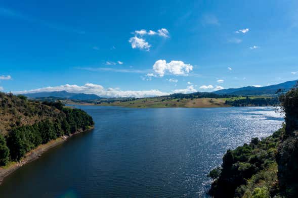 Alquiler de kayak en el embalse del Sisga