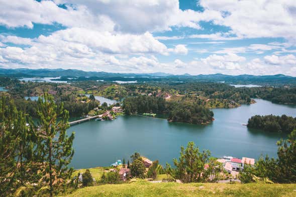 Alquiler de kayak en el embalse de Guatapé