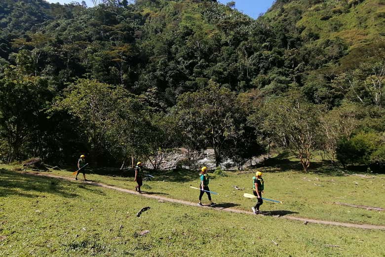 Hiking in the Coello River canyon