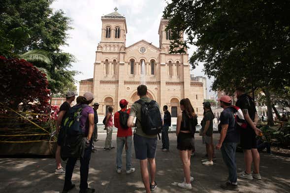 Free Tour of Colombia's Armed Conflict