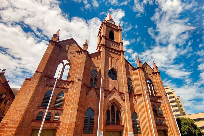 Admire Neiva's stunning architecture