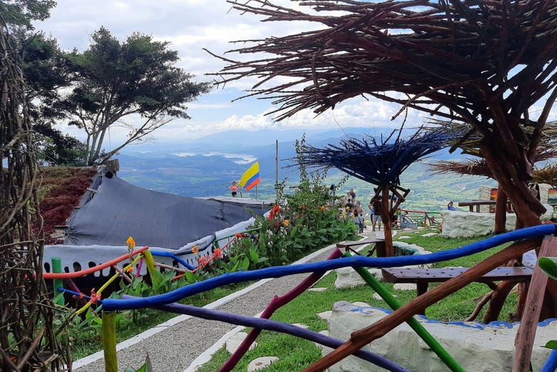 Excursión Al Mirador La Mano Del Gigante Desde Neiva 