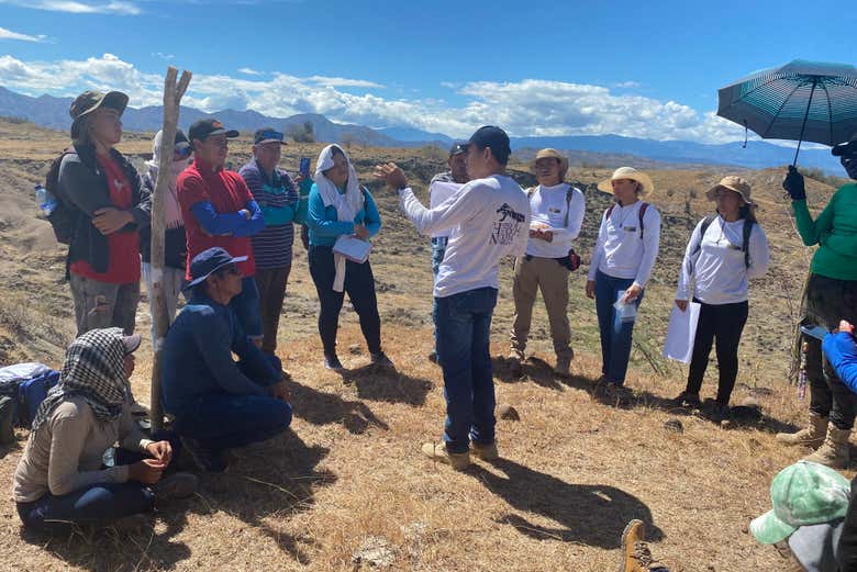 Aprendiendo sobre fósiles en el desierto de la Tatacoa