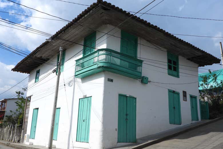 Contemplando las bonitas casas de Salento