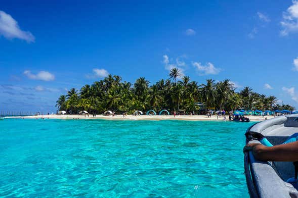 Day Trip to San Andrés Cays