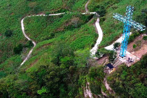 Saut à l'élastique à Tobia Sky