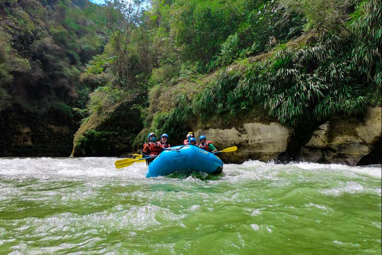 Rafting in the canyon of the river Güejar