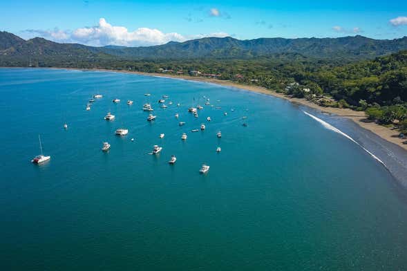 Passeio privado de barco pela costa de Guanacaste