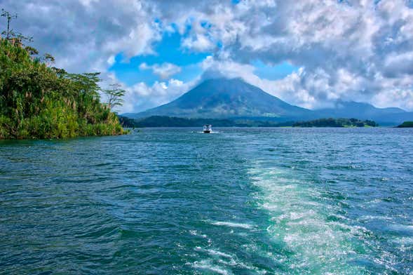 Bus + Boat Transport to La Fortuna