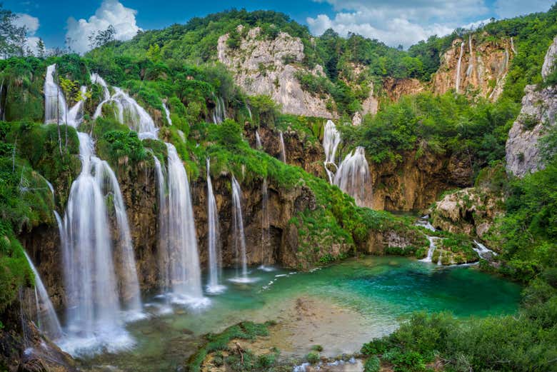 Cascadas en el Parque Nacional de los Lagos de Plitvice