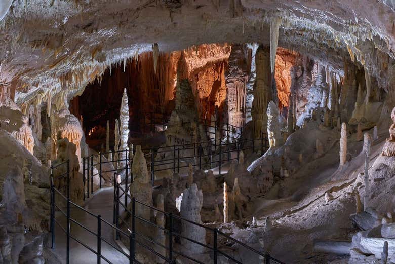 Grotte di Postumia